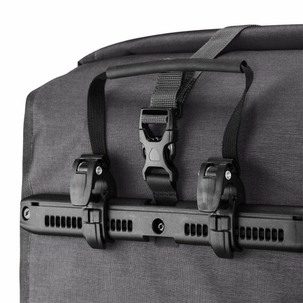 Ortlieb Tas achter back roller plus f5204 grani-black ql2. Zwart
